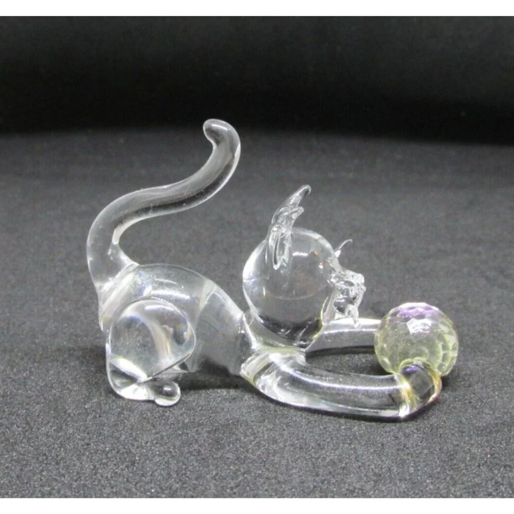 Hand brown Glass Cat Figurine Kitten with Crystal Ball Color Changing Yarn ball